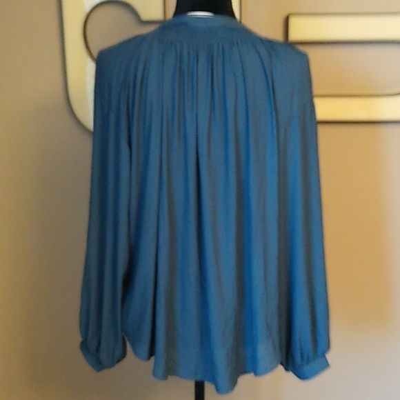 ASTR The Label Puff Sleeve Blouse - Picture 3 of 13